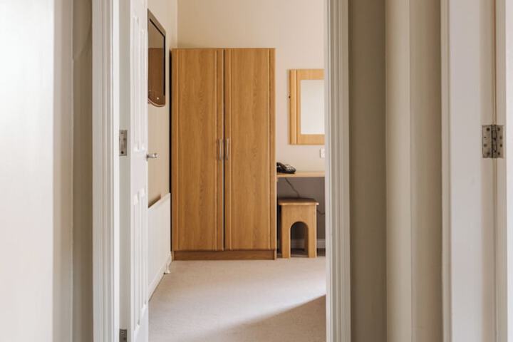 Room 39 of 146