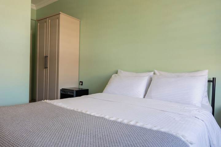 Room 20 of 39