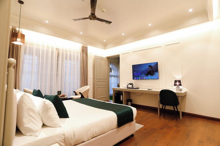 Room 27 of 70