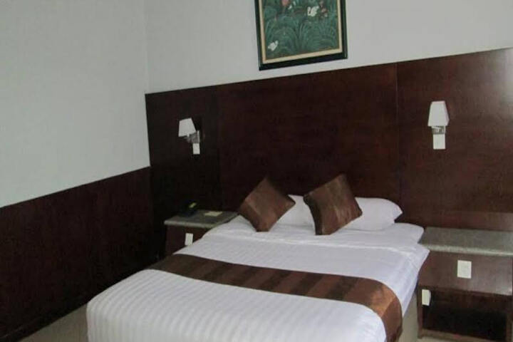 Room 3 of 9