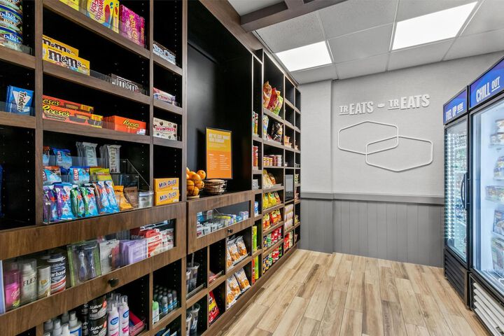 Snack bar