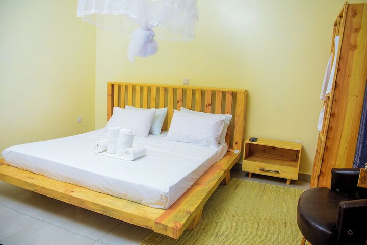 Room 15 of 53