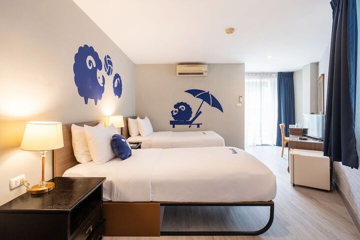 Room 15 of 107