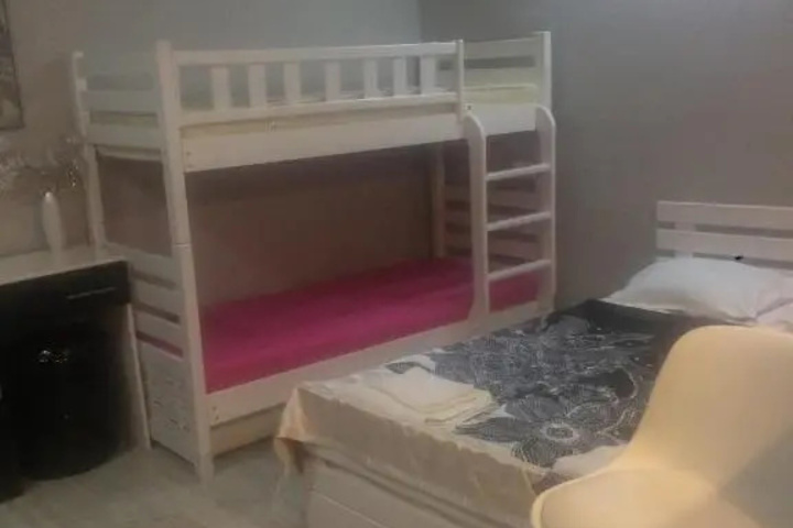 Room 5 of 14