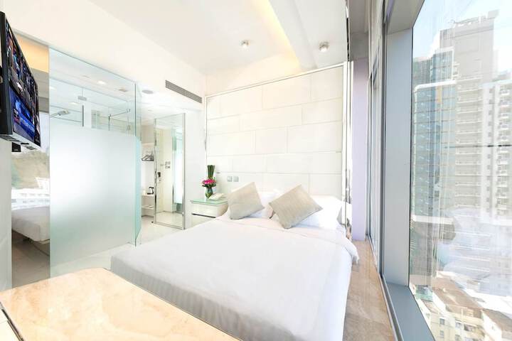 Room 7 of 26