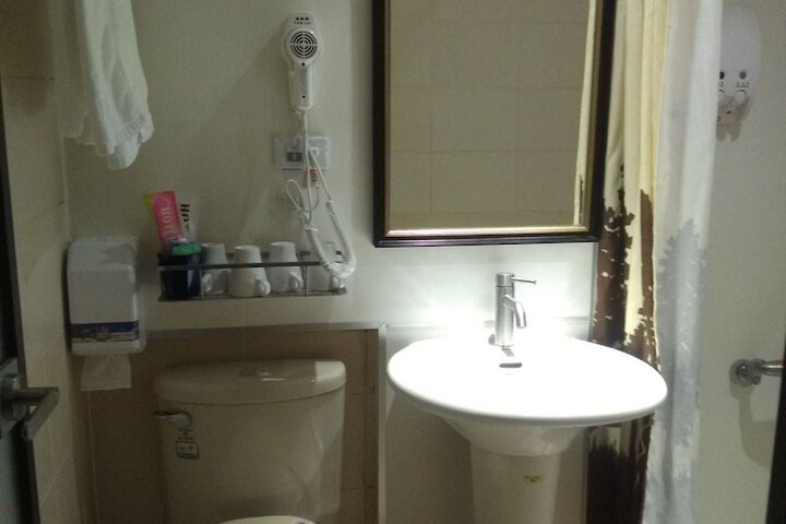 Room 15 of 22