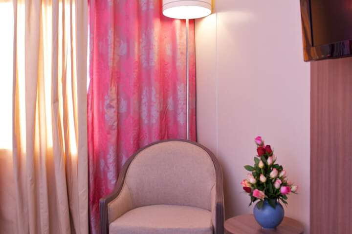 Room 86 of 174