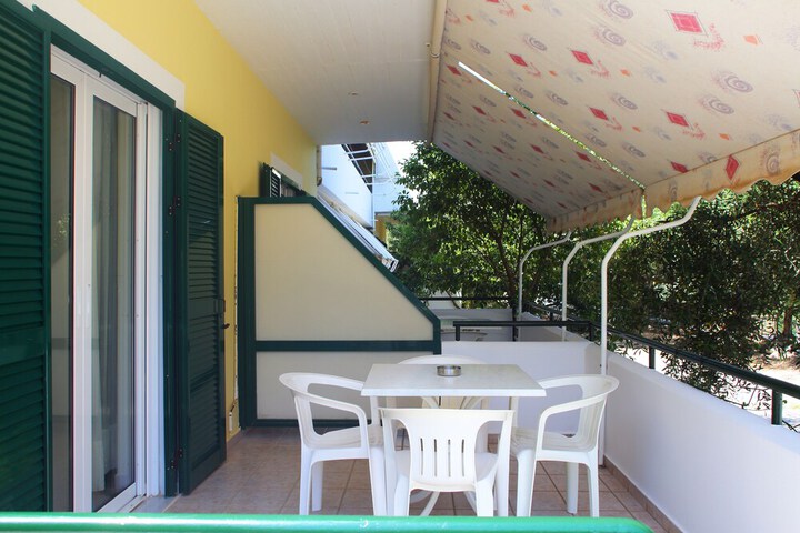 Terrace/Patio 8 of 9