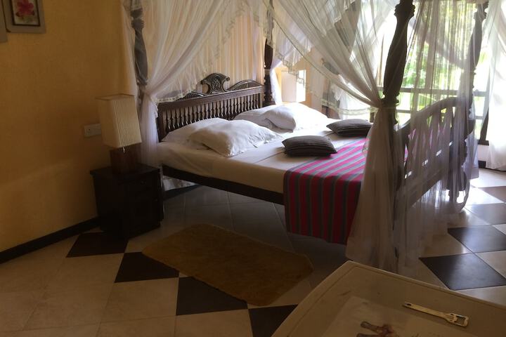 Room 20 of 52