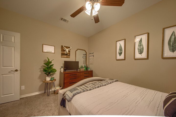 Room 7 of 47