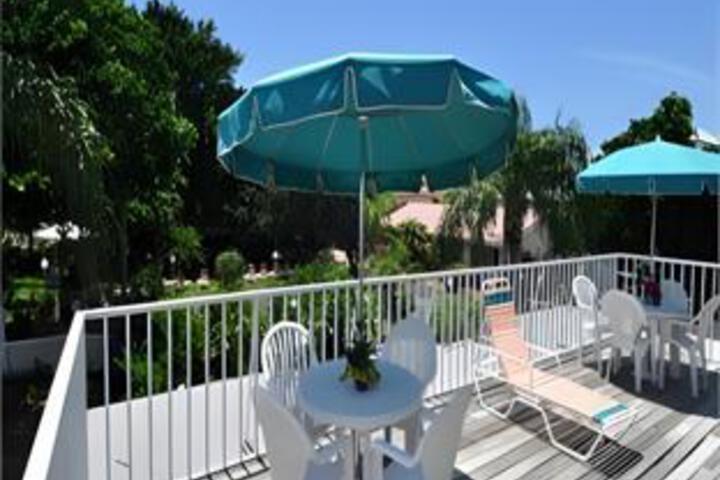 Terrace/Patio 17 of 43