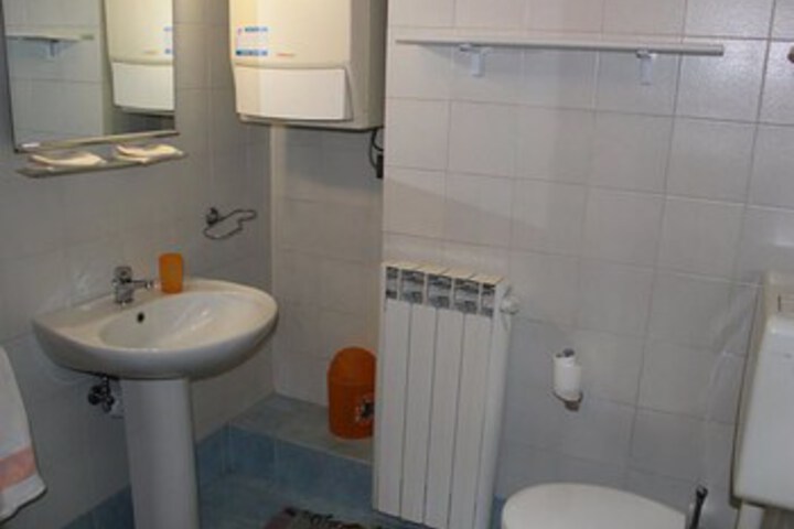 Room 10 of 45