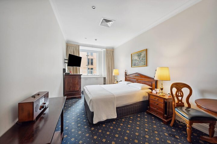 Room 48 of 79