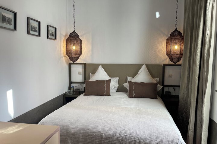 Room 19 of 65