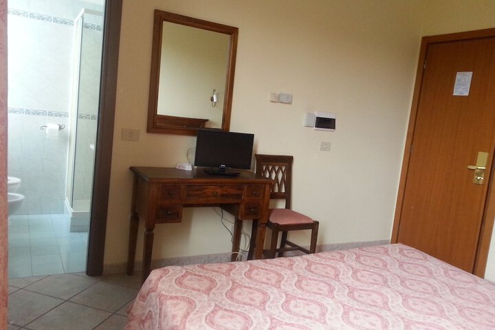 Room 17 of 72