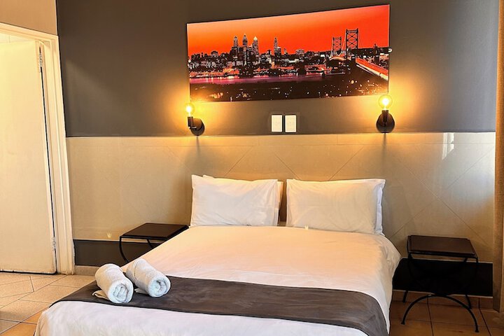 Room 11 of 26