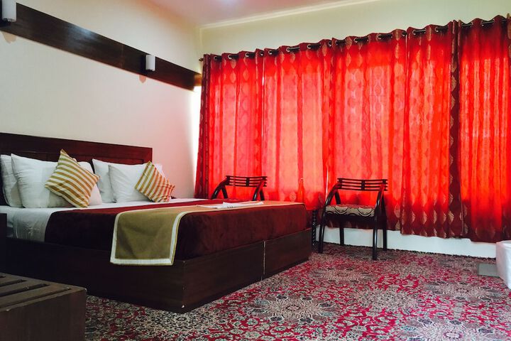 Room 14 of 78