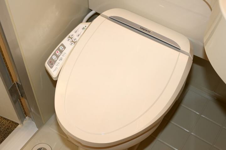 Clean Restrooms