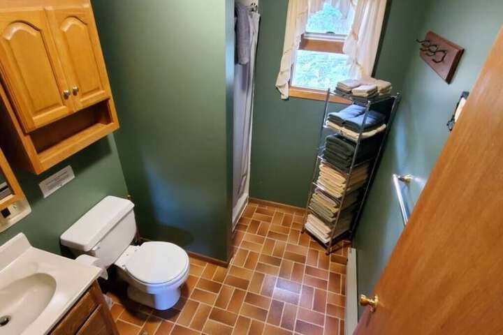 Room 131 of 195