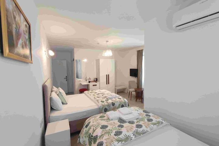 Room 36 of 59