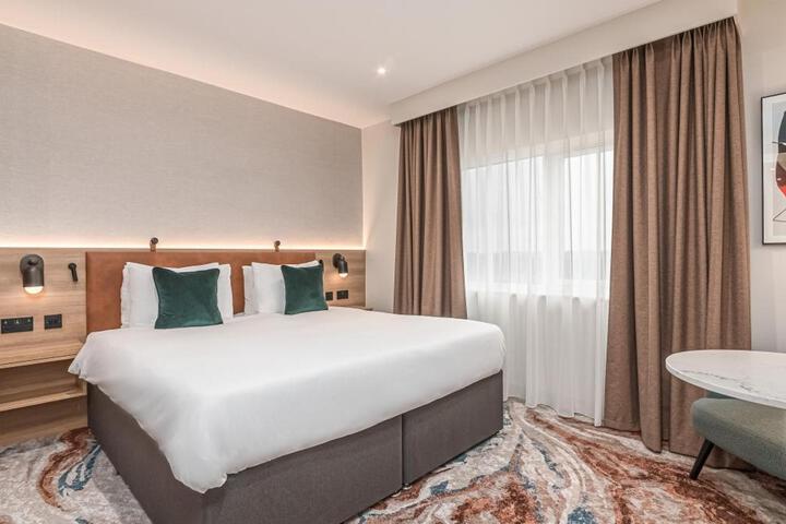 Room 21 of 85