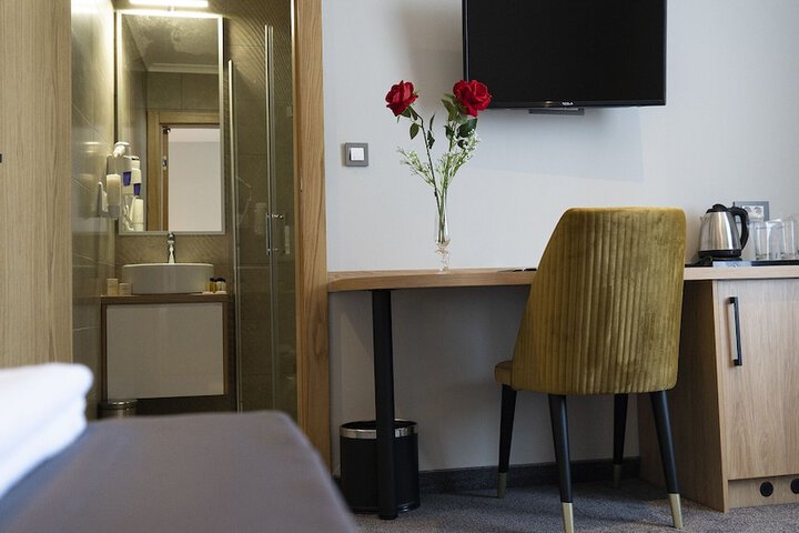 Room 10 of 75