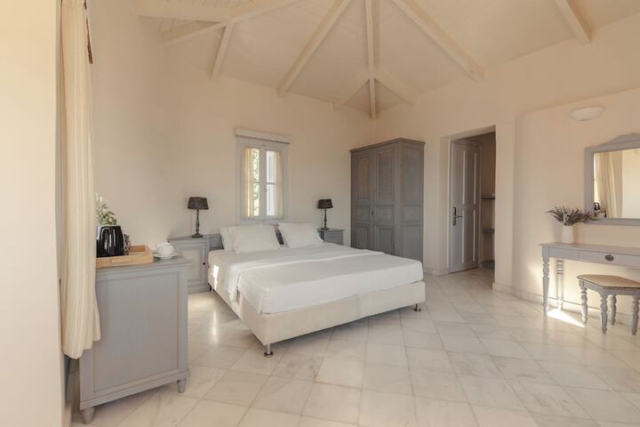 Room 47 of 238