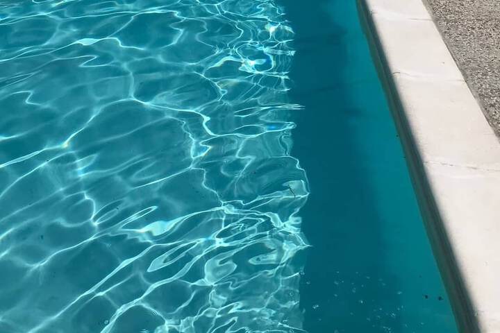 Pool 50 of 77