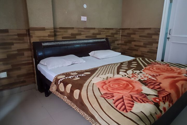 Room 14 of 69
