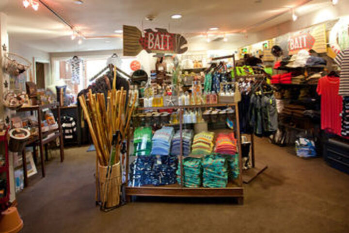 Gift Shop 38 of 132