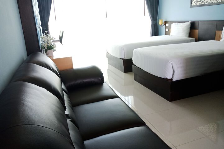 Room 26 of 105