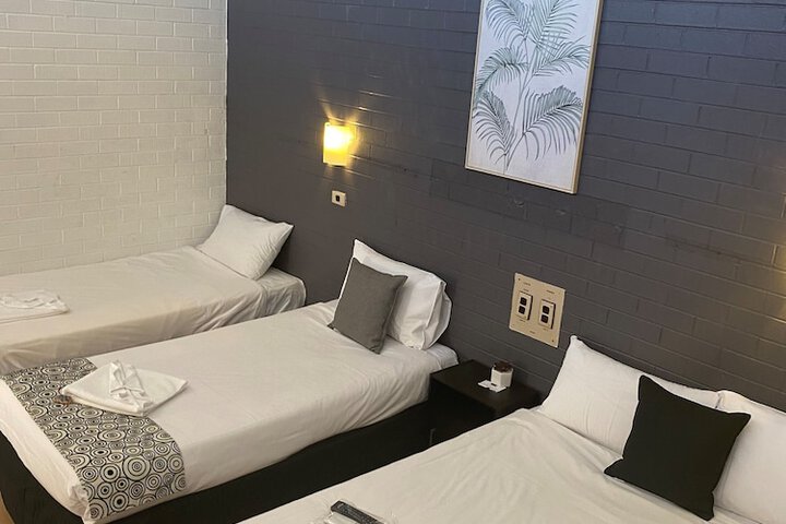 Room 34 of 65