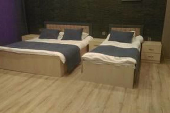 Room 9 of 44