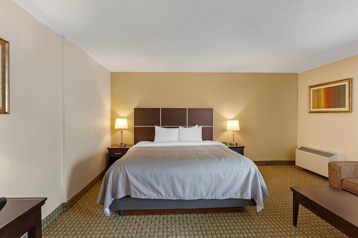 Room 15 of 43