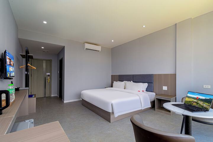 Room 26 of 63