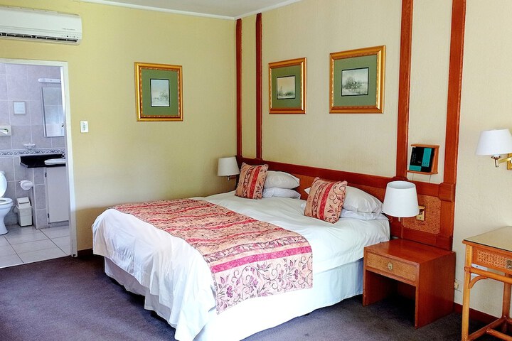 Room 26 of 103