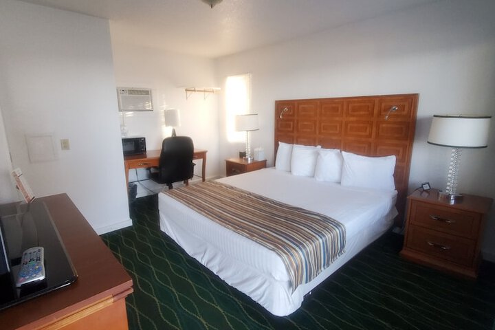 Room 9 of 54