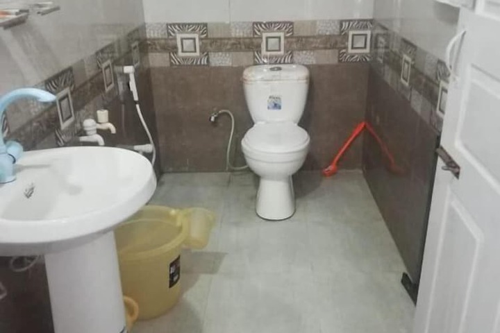 Room 12 of 13
