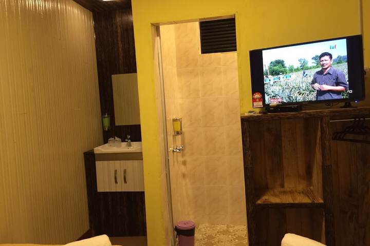 Room 13 of 47