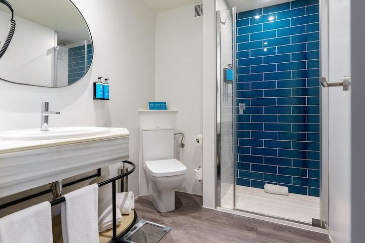 Clean Restrooms