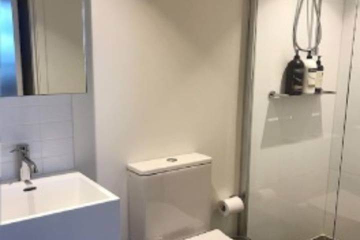 Room 200 of 204