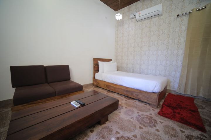 Room 17 of 50