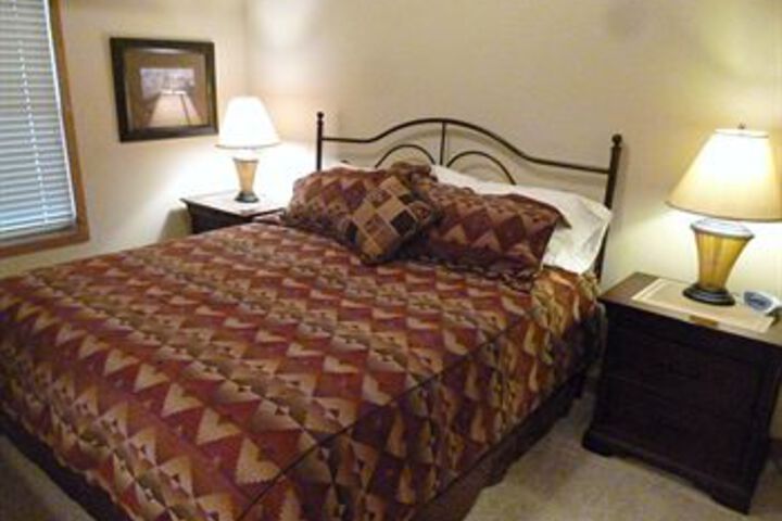 Room 26 of 87