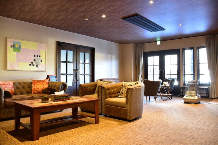 Hotel Interior 4 of 38