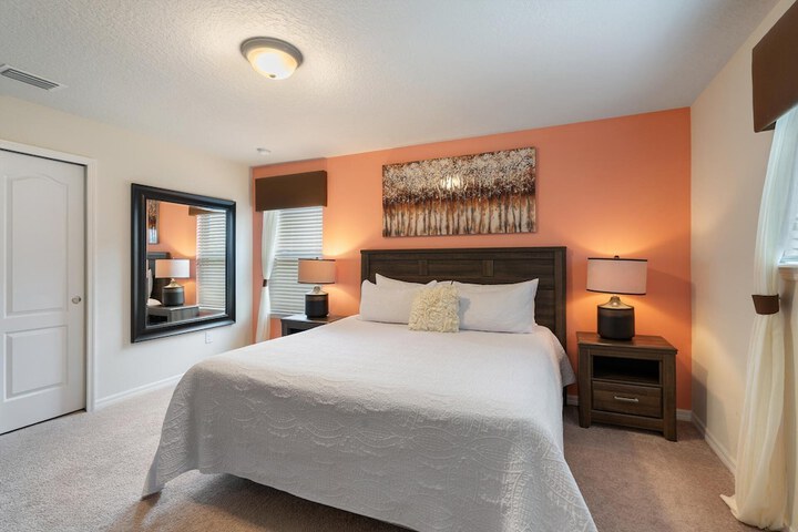 Room 2 of 45