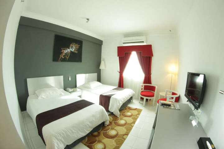 Room 12 of 75