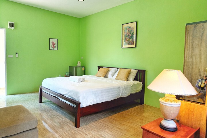 Room 40 of 90