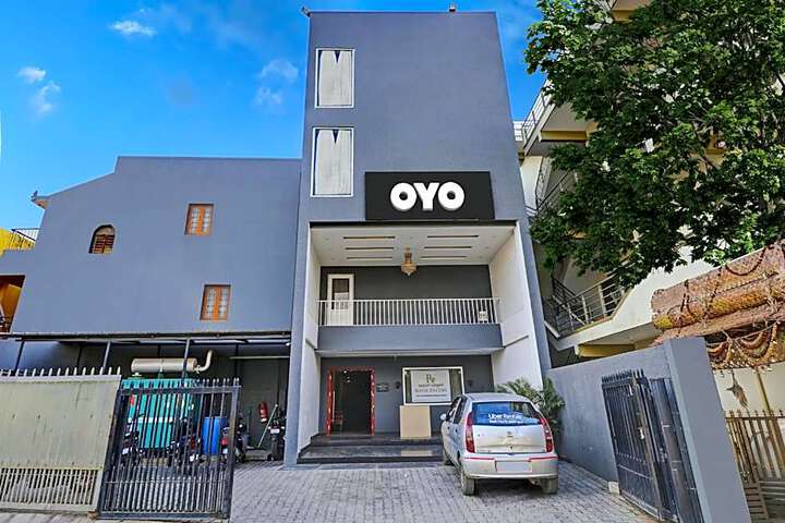 Hotel O Royal Encore