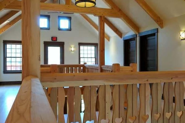 Ballroom/Hall 145 of 186