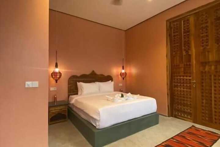 Room 5 of 34